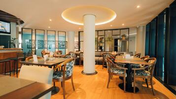 Serveert diner, internationale gerechten