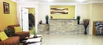 Winnie Inn Suites & RV Park