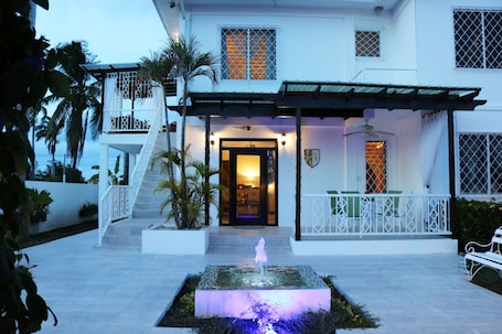 Entrada de la propiedad