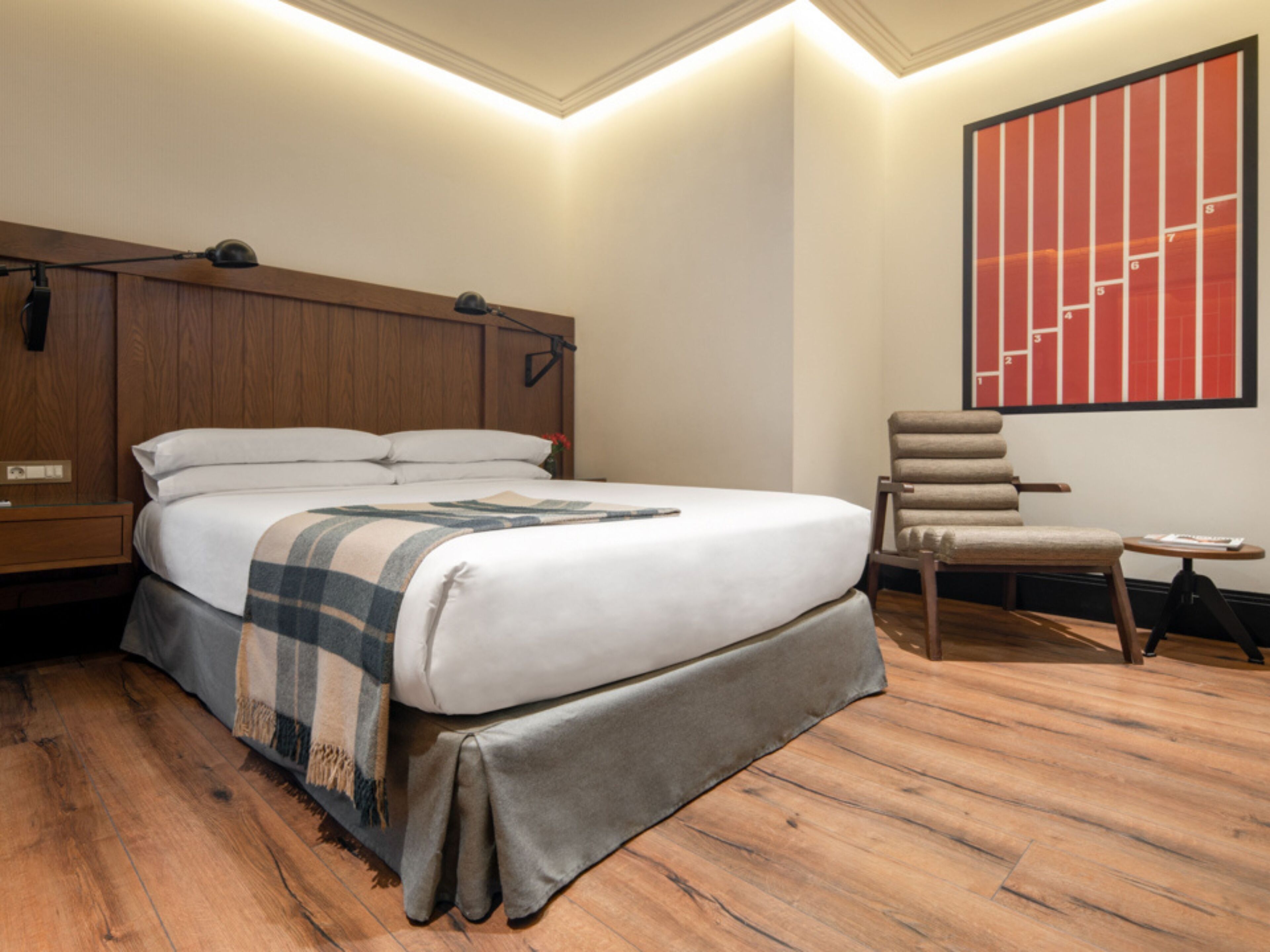 Memory foam beds, in-room safe, desk, laptop workspace
