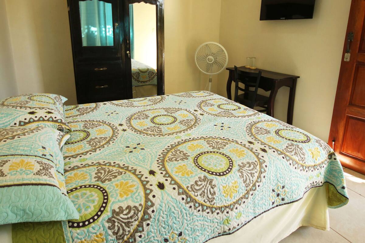 Comfort Double Room ( A/C) | Desk, iron/ironing board, rollaway beds, free WiFi
