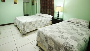 Habitacion Confort Doble, 2 camas individuales ( A/C) | Desk, iron/ironing board, rollaway beds, free WiFi