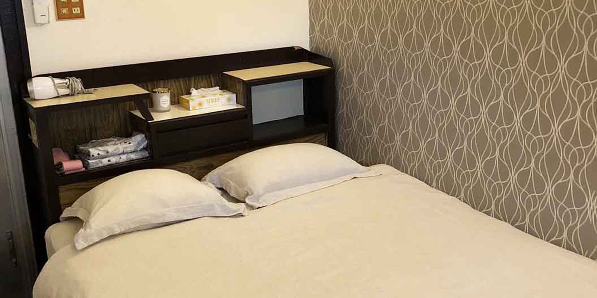 Wifi gratis y ropa de cama 