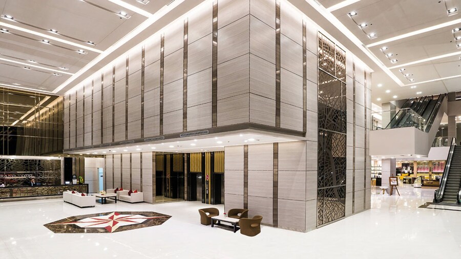 Best Western Plus Wanda Grand Hotel