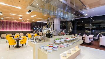 Daily buffet breakfast (THB 450 per person)