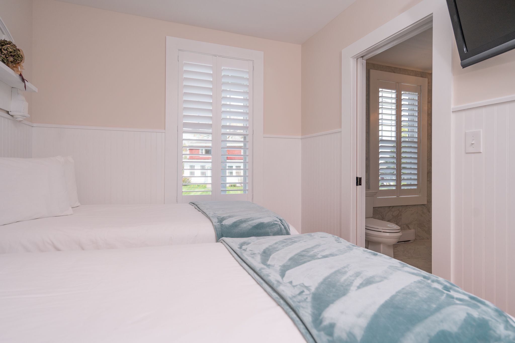 studio | free wifi, bed sheets