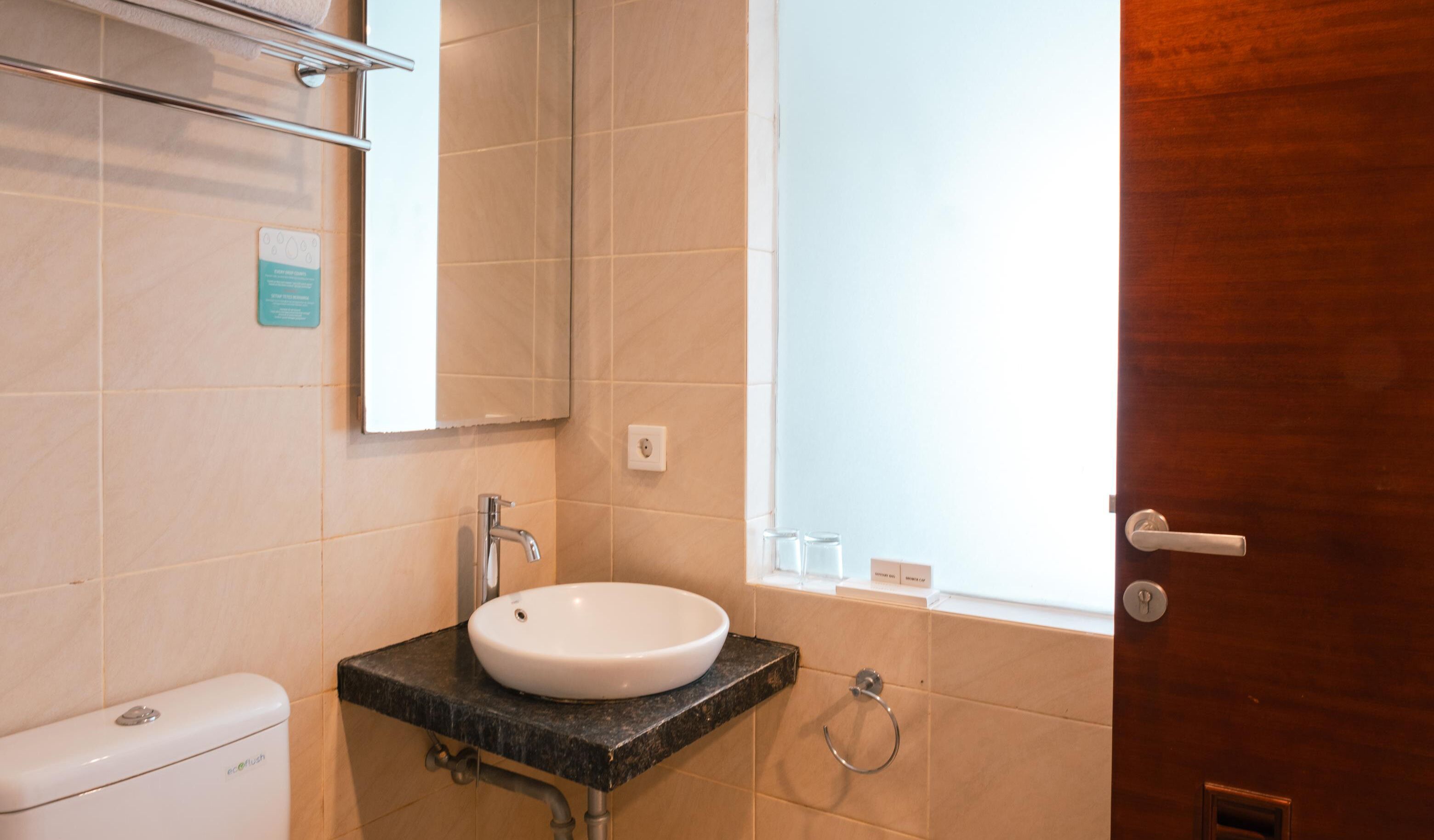 shower, free toiletries, hair dryer, slippers