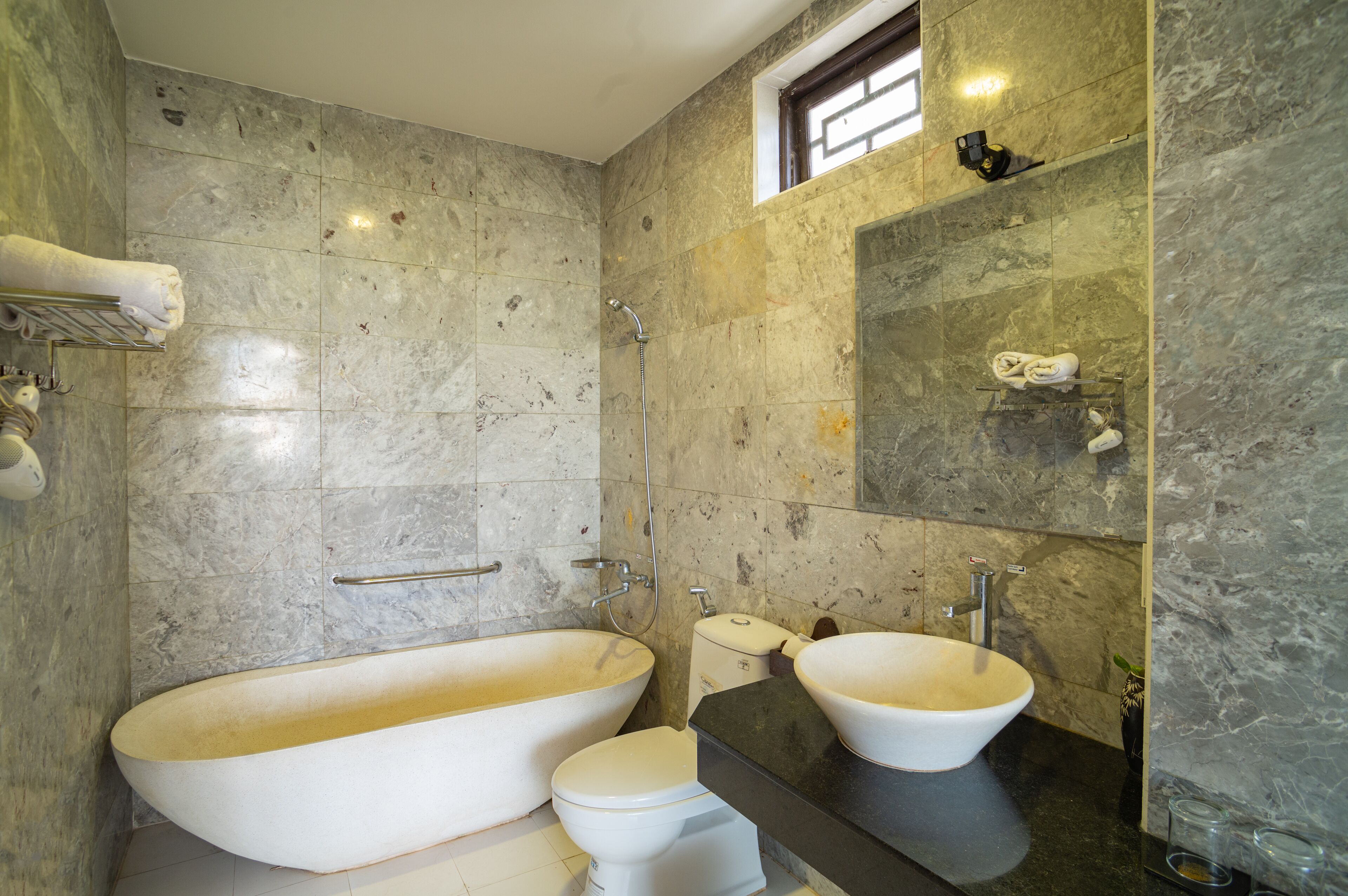 Foto - The House 36