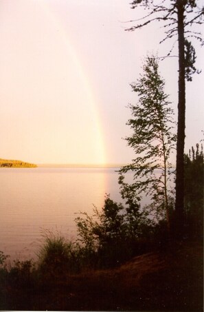 Private beach, kayaking - Minor Bay Lodge & Outposts (Wollaston Lake)