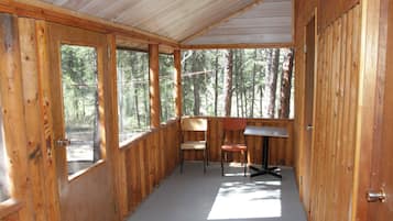 Cabane Standard (Cabin 2) | Terrasse/Patio
