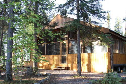 Minor Bay Lodge & Outposts