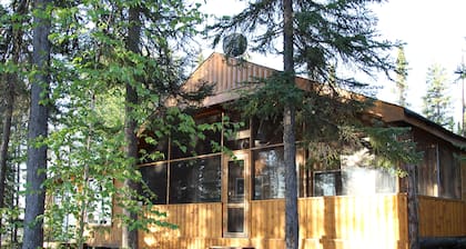 Minor Bay Lodge & Outposts