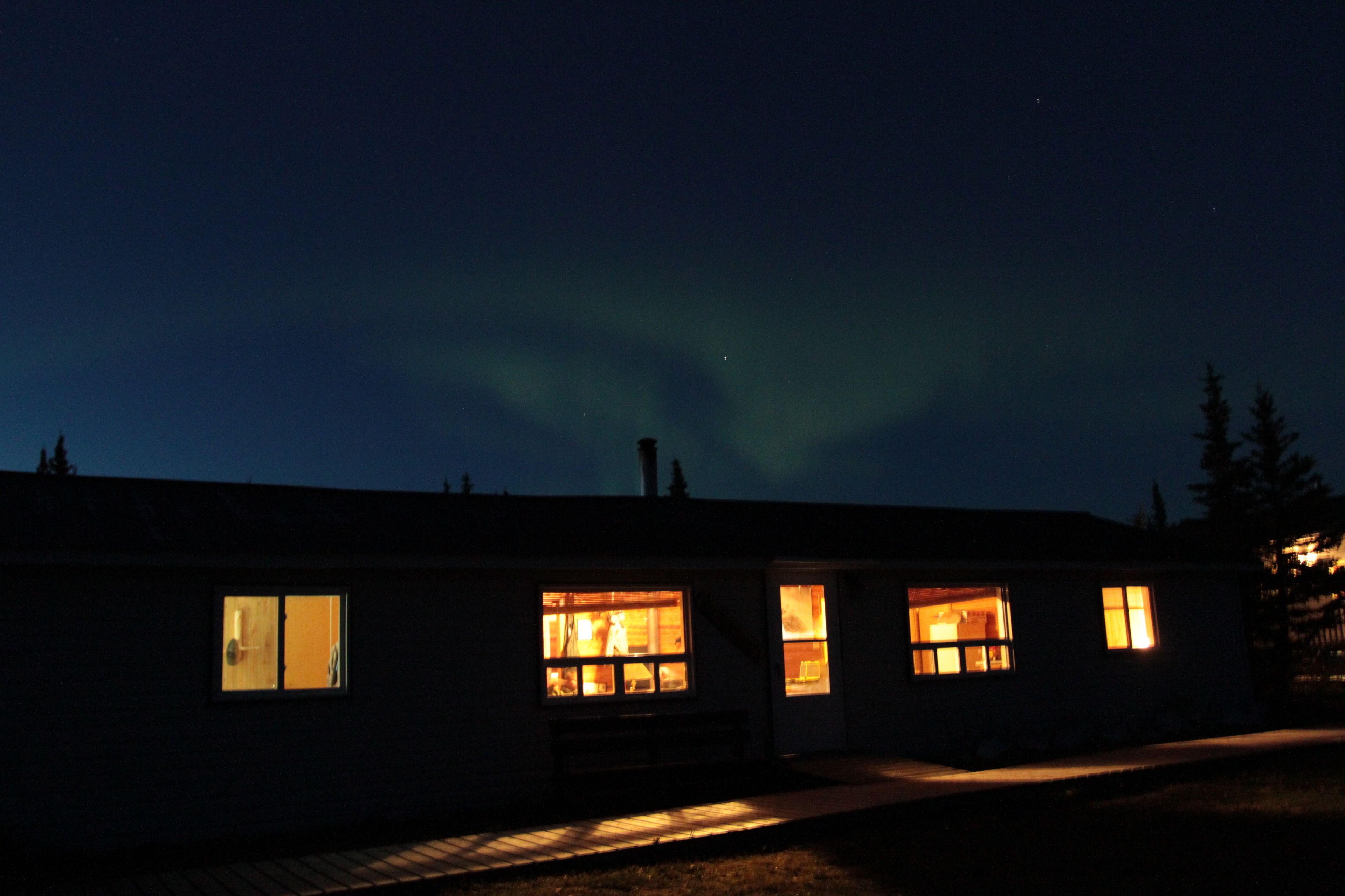 住宿正面 (夜晚)