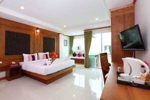 Deluxe Room, 1 King Bed | View from room