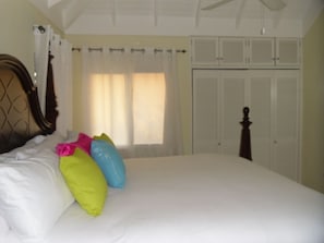 Vila família, 3 quartos, vista parcial para o oceano, no piso térreo | 3 quartos, roupas de cama de algodão egípcio, roupas de cama premium