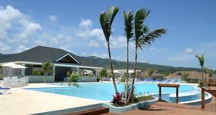 Ocho Rios Villa at The Palms