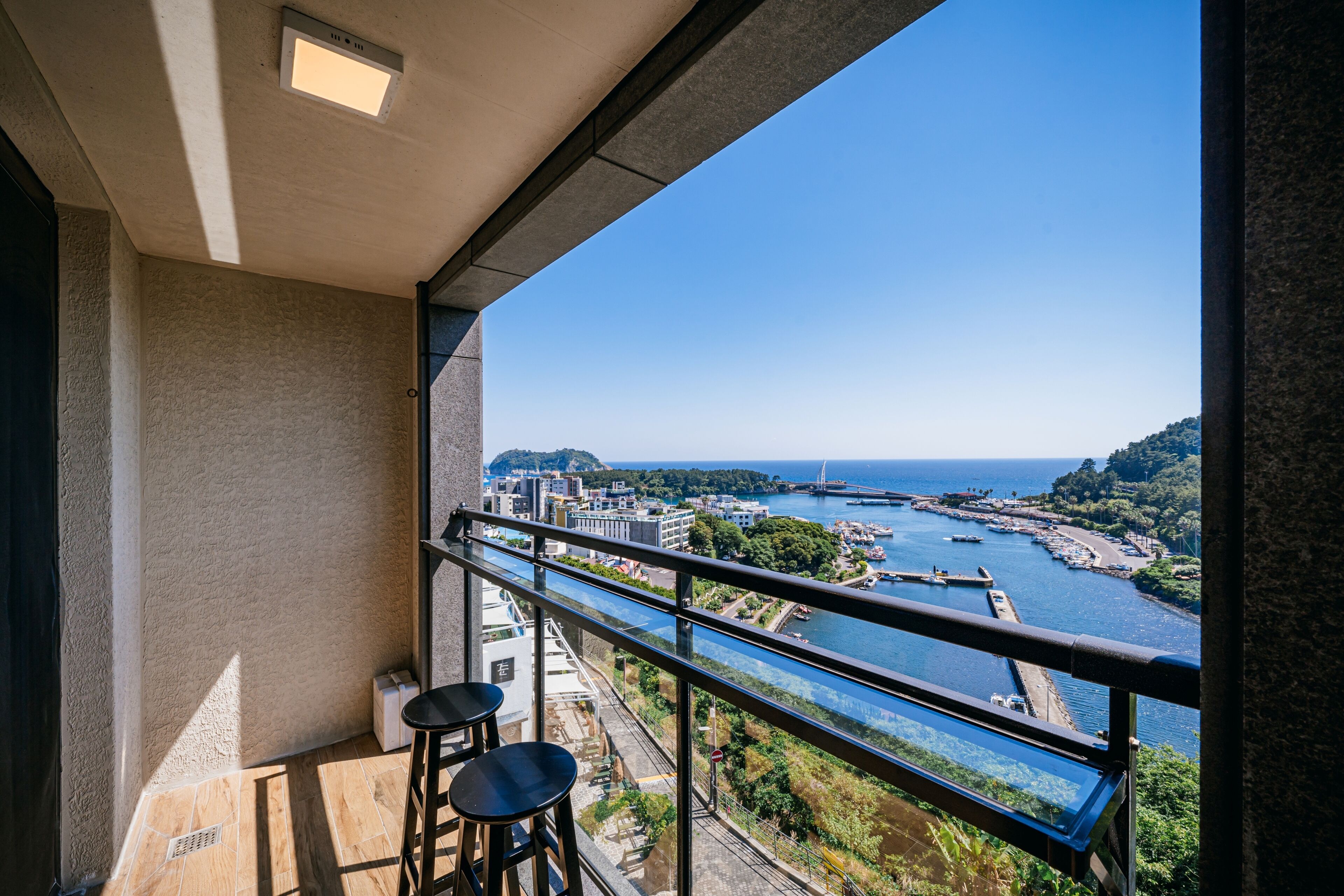 [Ocean View]Deluxe Double Room, Private Balcony, In-Room Minibar And Snack Bar (Free Daily) | Balcony view