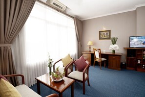 Deluxe One-bedroom Suite | Beach/ocean view - Grand Hotel Vung Tau (Ho Chi Minh City)