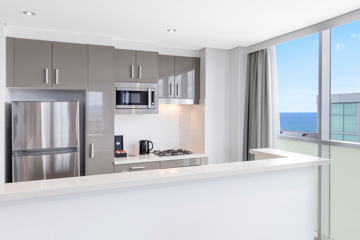 Meriton Suites Broadbeach, Gold Coast Reviews, Deals & Photos 2024