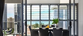 Meriton Suites Broadbeach, Gold Coast