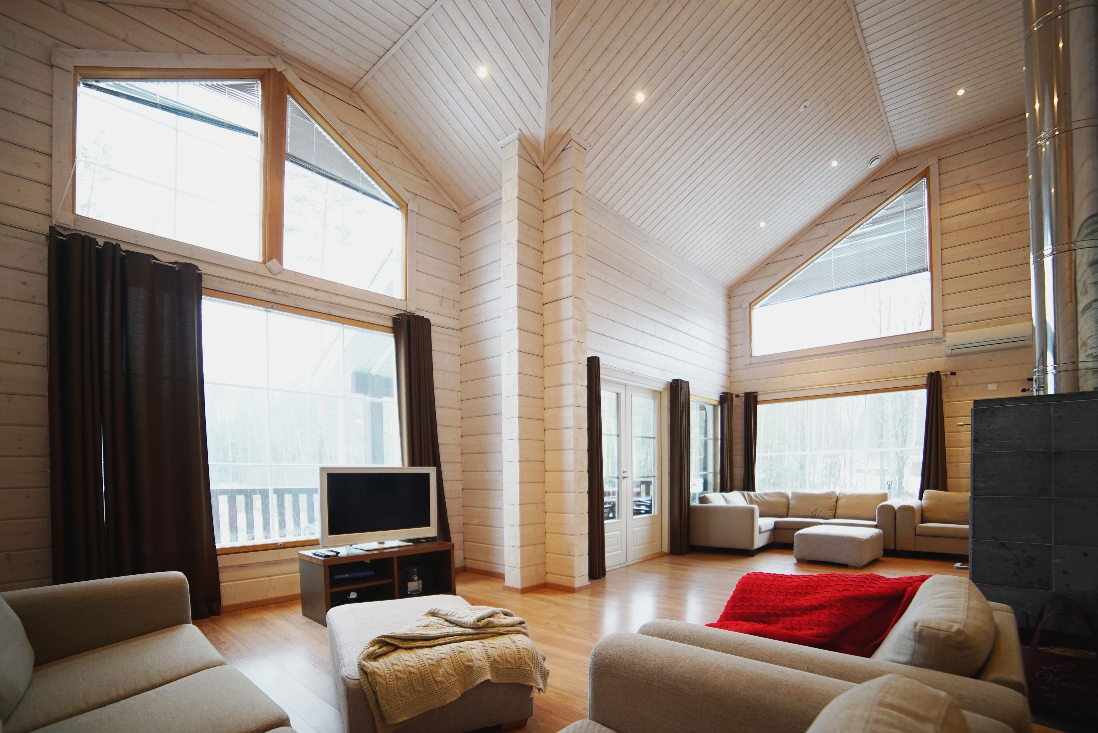 Superior Cottage | Living area | 42-inch flat-screen TV with satellite channels, TV, fireplace