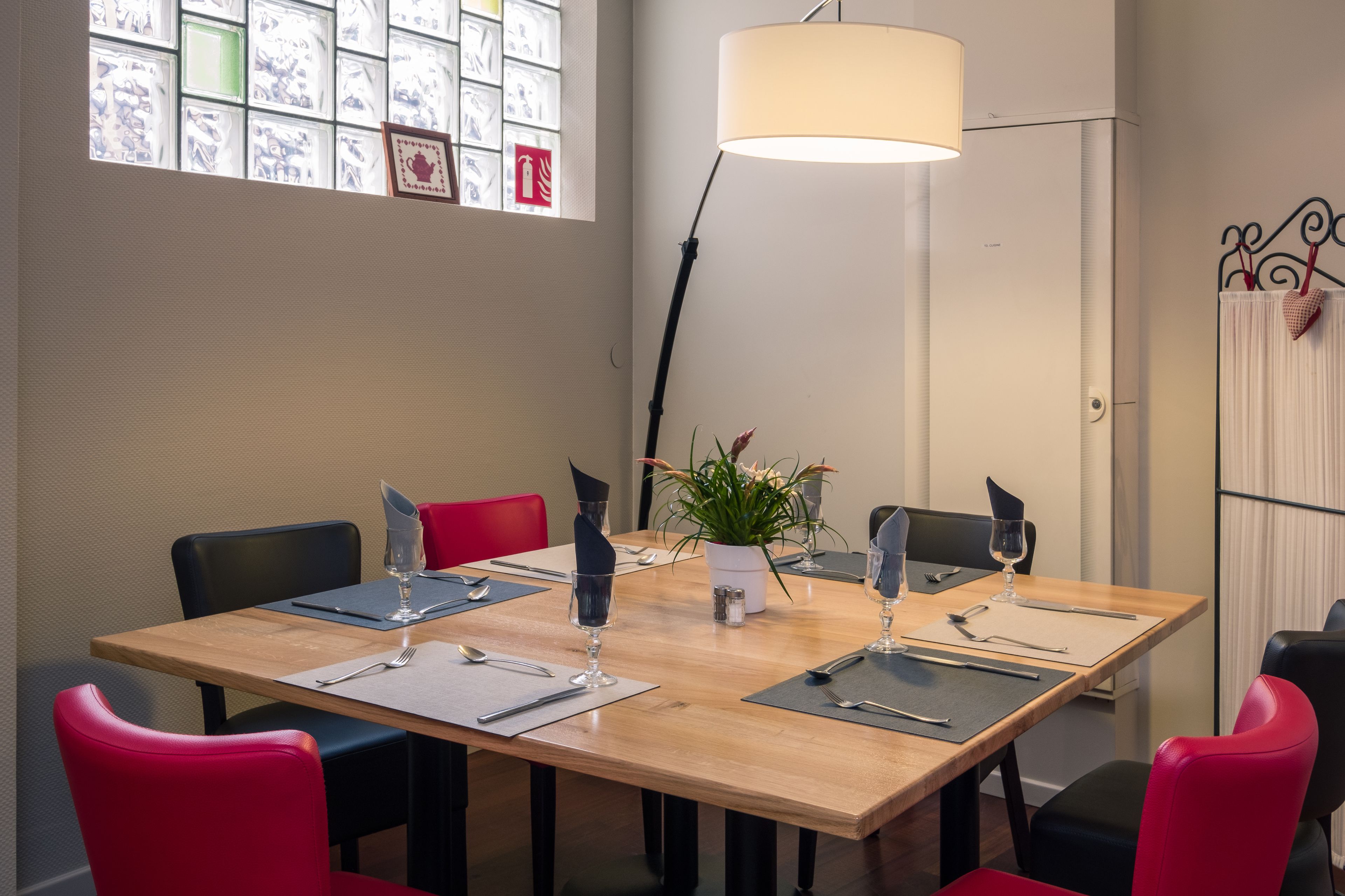 breakfast, lunch, dinner served; local cuisine