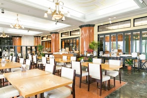 Almoço e jantar