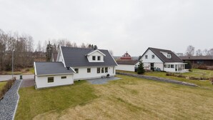 Uklassifisert bilde, 5 av 9, knapp