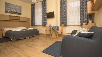 In-room safe, iron/ironing board, free WiFi, bed sheets