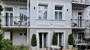 Sundeck