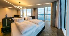 Luxury Suite (Large Corner) | Living area