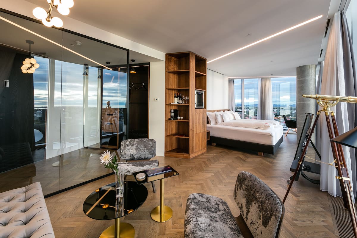 50-inch flat-screen tv with satellite channels, tv, ipad