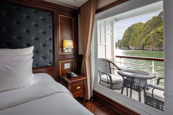 View from room - Paradise Elegance Cruise (Ha Long)