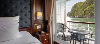 Paradise Elegance Cruise