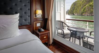 Paradise Elegance Cruise