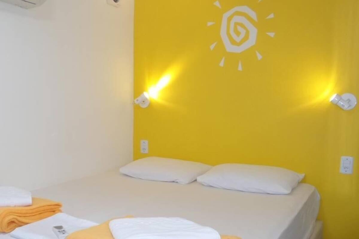 Premium bedding, in-room safe, individually decorated, soundproofing