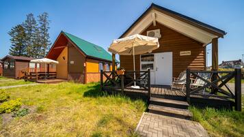 Cottage Keluarga ("Dunczyk"Międzyzdroje ul.Polna 23 a) | Setrika/meja setrika, Wi-Fi gratis, dan seprai linen