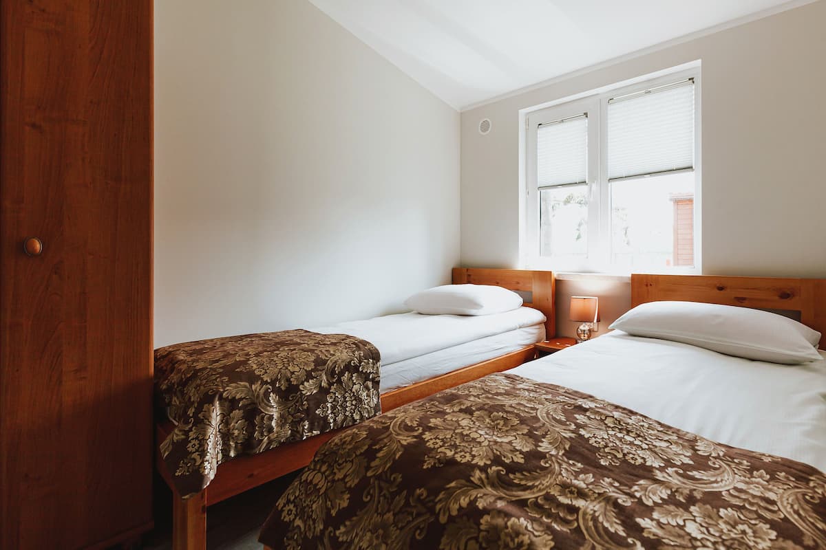 Ferienhaus ("Roma" Międzyzdroje ul.Polna 23 a) | Bügeleisen/Bügelbrett, kostenloses WLAN, Bettwäsche