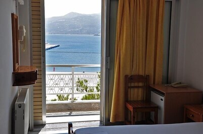 Nora Hotel