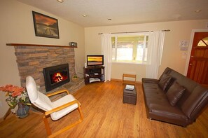 House, 2 Bedrooms
