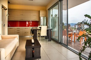 Full-size fridge, stovetop, espresso maker, coffee/tea maker - Villa Proistakis (Ierapetra)
