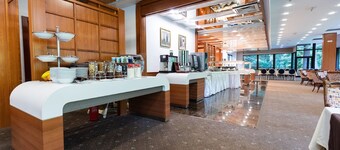 Hotel M