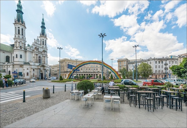 Standard Studio (at 10 Wyzwolenia Avenue) | Iron/ironing board, cribs/infant beds, free WiFi - P&O Apartments Plac Zbawiciela (Warsaw)
