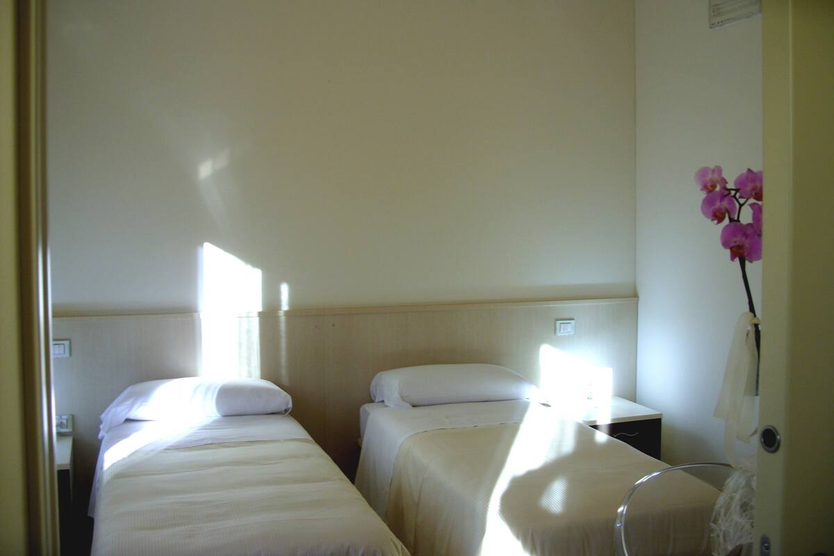 Double or Twin Room | Free cots/infant beds, free WiFi