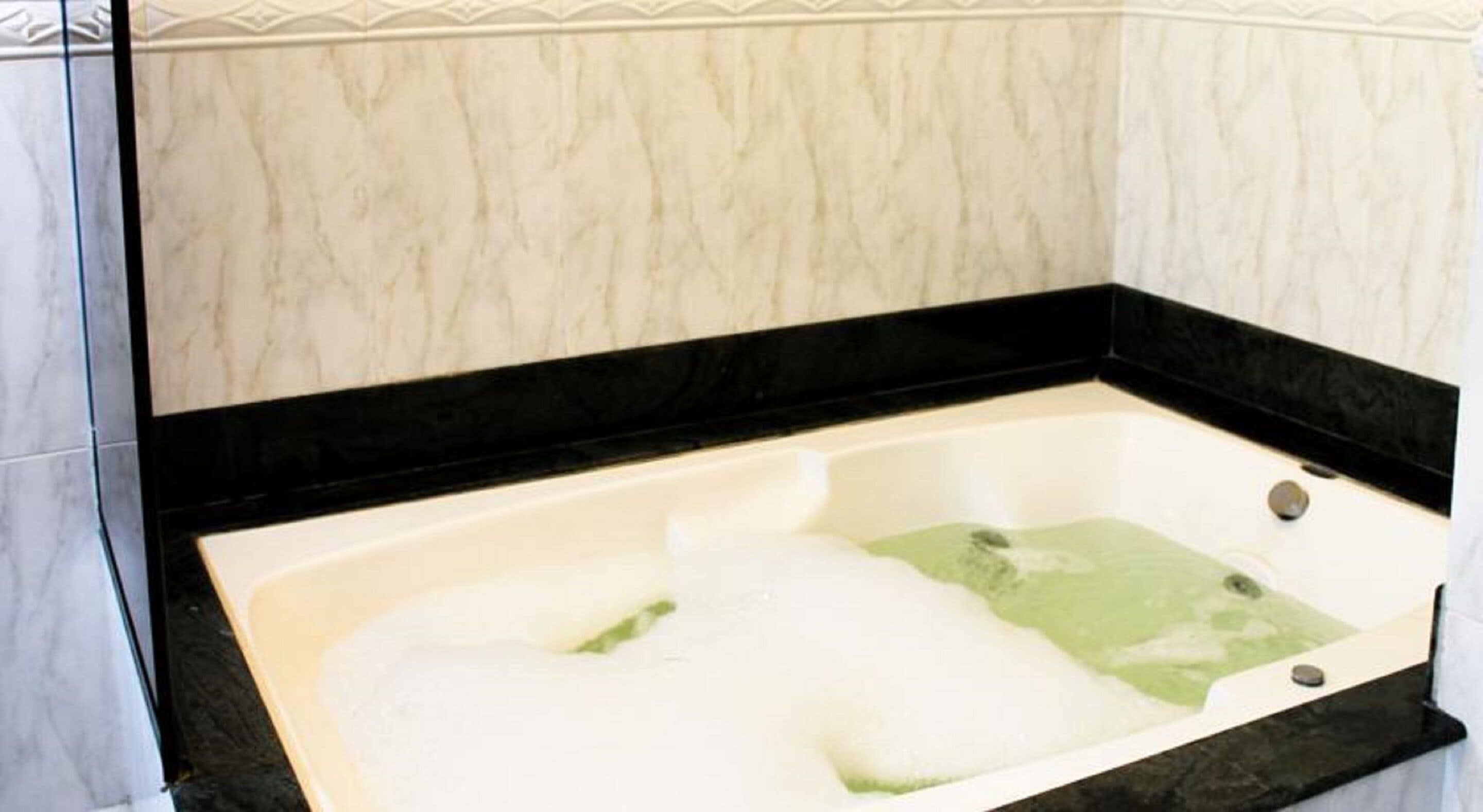 Quarto duplo superior, Banheira de hidromassagem Casal | Bañera de hidromasaje privada