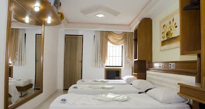Omega Palace Hotel