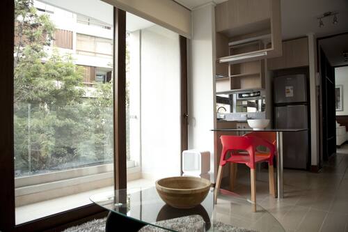 Departamento ejecutivo, 1 habitación | Cocineta privada | Microondas, parrilla de estufa, cafetera y tetera y tetera eléctrica