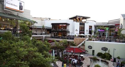 Sunset Aparts Boutique