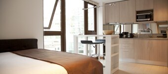 Sunset Aparts Boutique