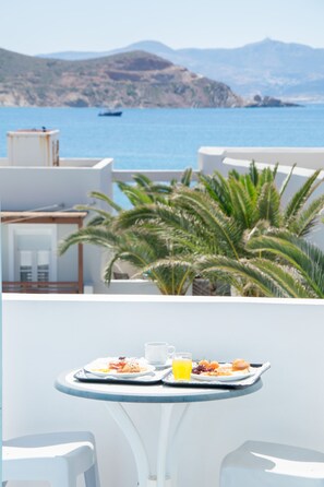 Classic Δίκλινο Δωμάτιο (Double ή Twin), Θέα στη Θάλασσα | Θέα από το μπαλκόνι